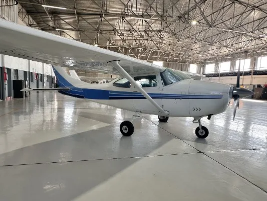 Marketing image of a 1969 Cessna 182M.