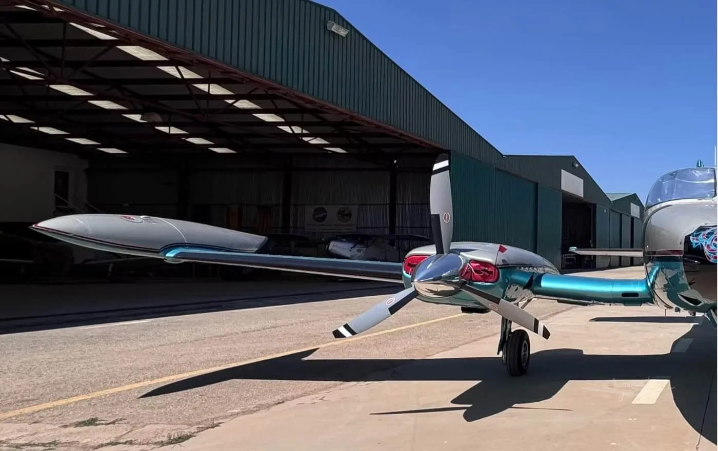 Exterior view of a 1974 CESSNA 414, EC-FJF.