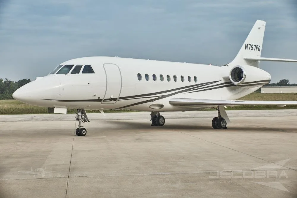 Exterior view of a 2006 DASSAULT FALCON 2000LX, N797PG.