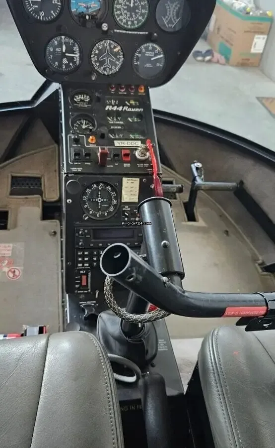 Cockpit and instrument panel of a Robinson R44 Raven I.