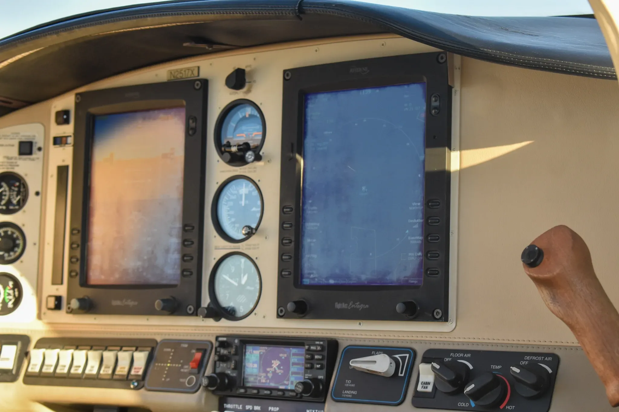 Avionics suite of a 2005 Columbia.