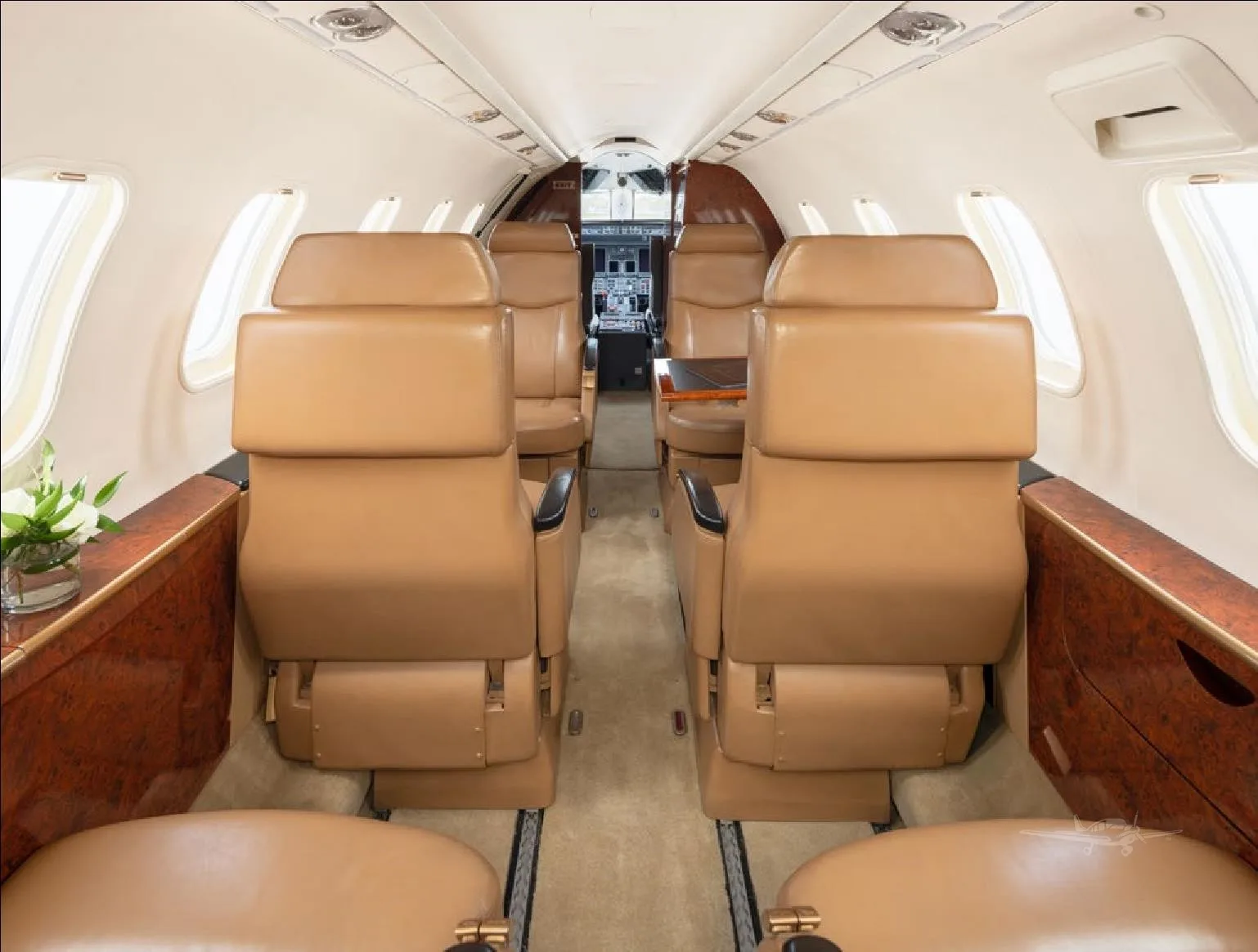 Cabin interior of a 2004 LEARJET 45.