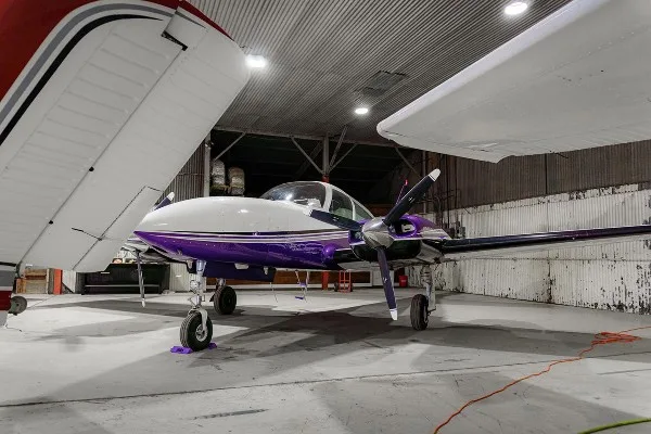 Marketing image of a 1976 Cessna 310R.