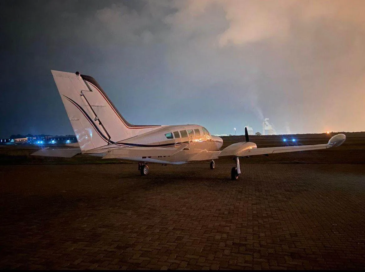 Exterior view of a 1978 CESSNA 402B.