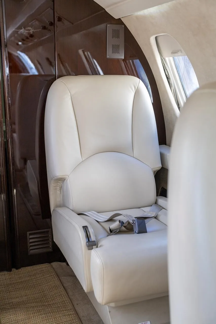 Cabin interior of a 1985 CESSNA CITATION III.