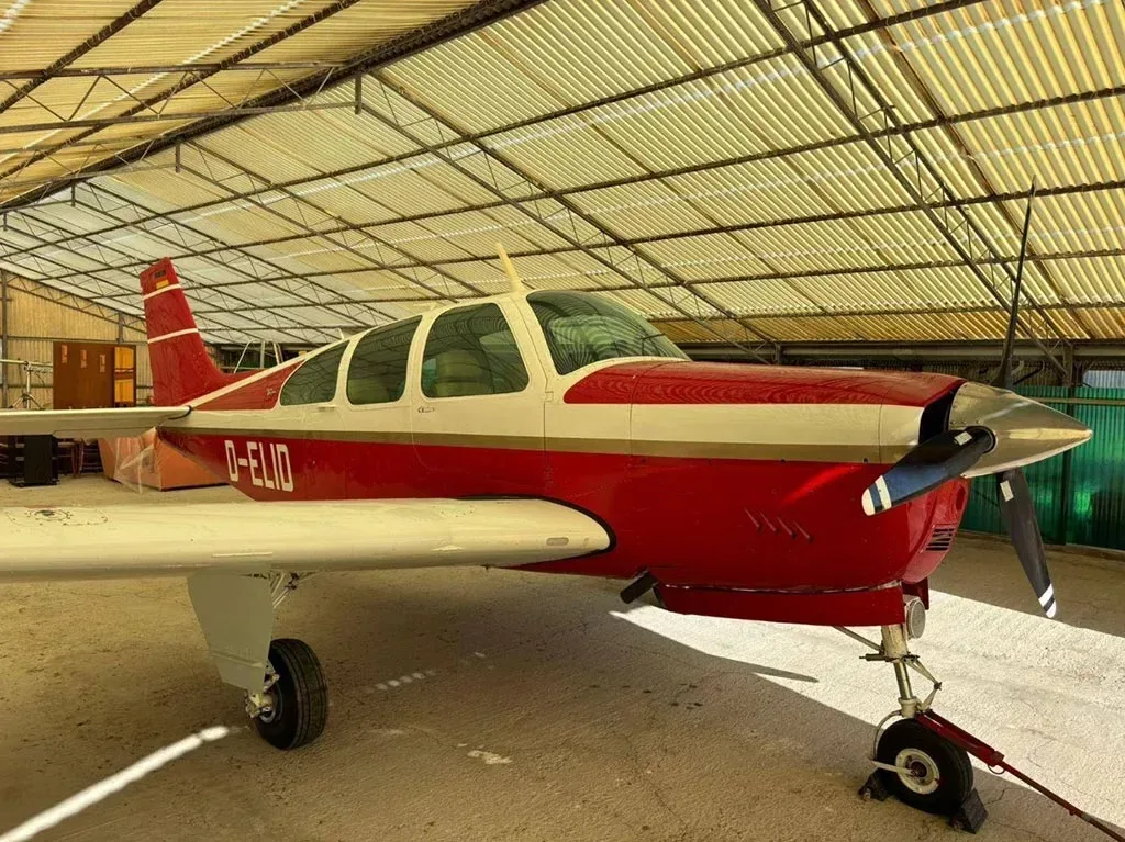 Cockpit and instrument panel of a 1966 Beechcraft Debonair.