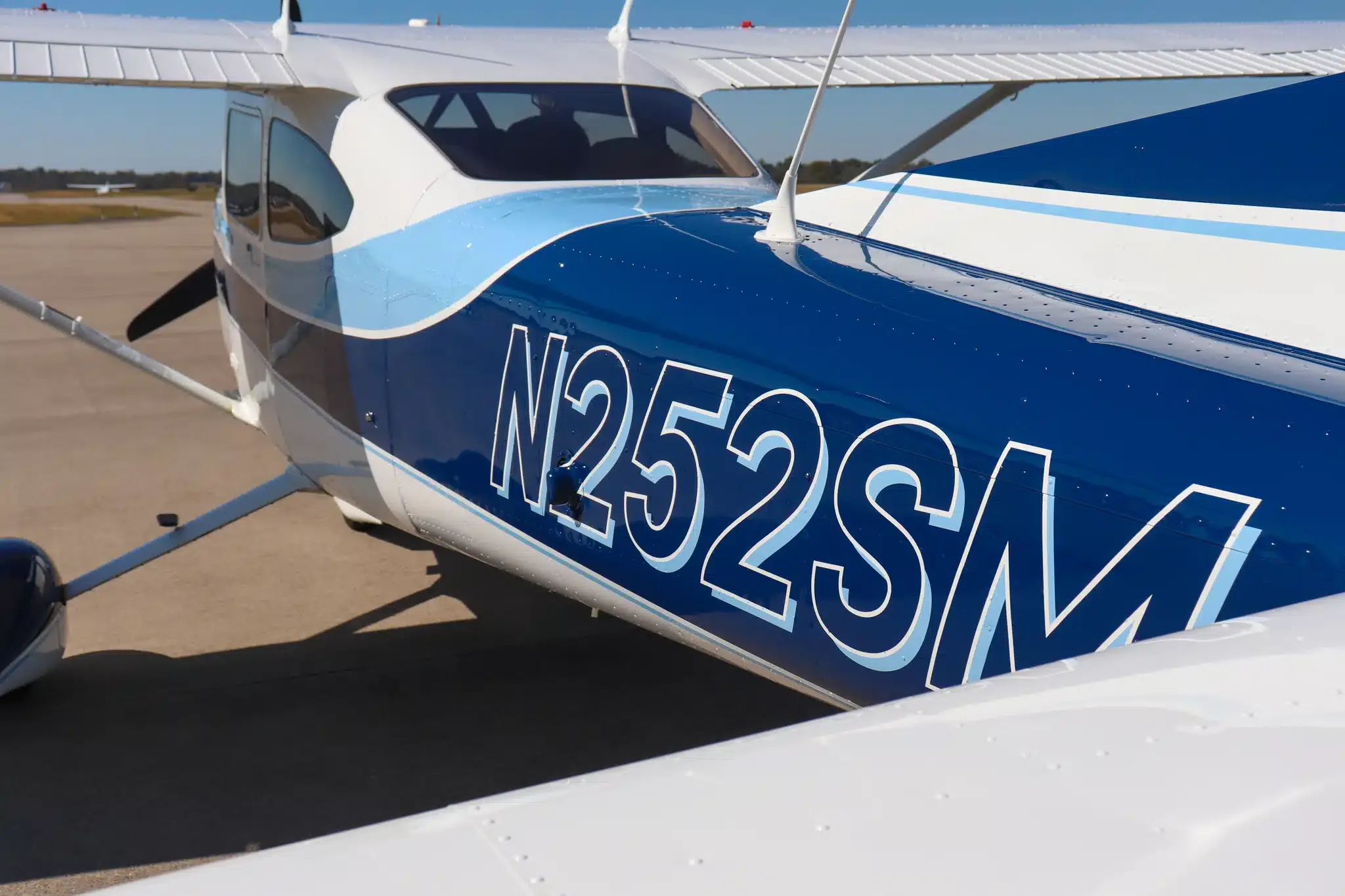 Exterior view of a 2023 Cessna 182T Skylane, N252SM.