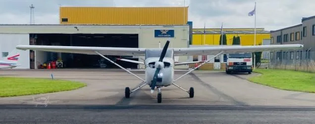 Exterior view of a 1975 CESSNA FR172M, SE-GKZ.