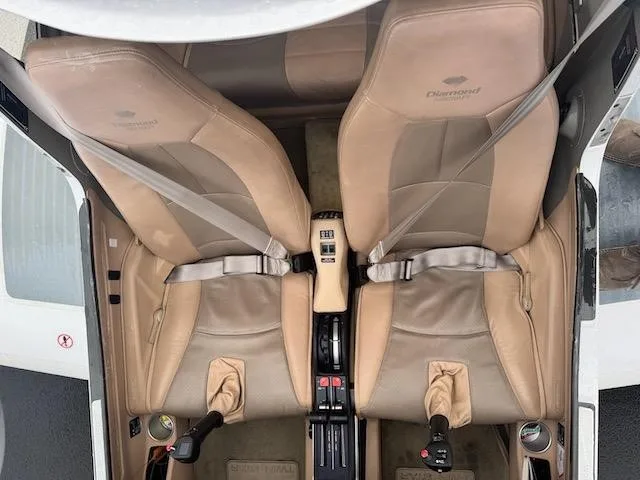 Cabin interior of a 2008 DIAMOND DA42 TDI.