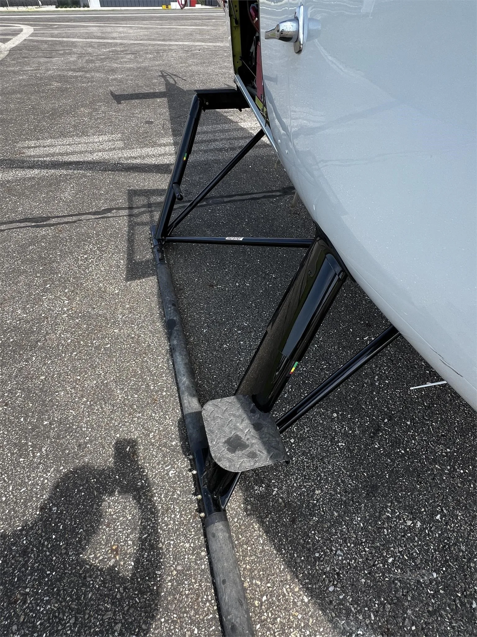 Exterior view of a 2016 ENSTROM 480B TURBINE, SP-ODU.