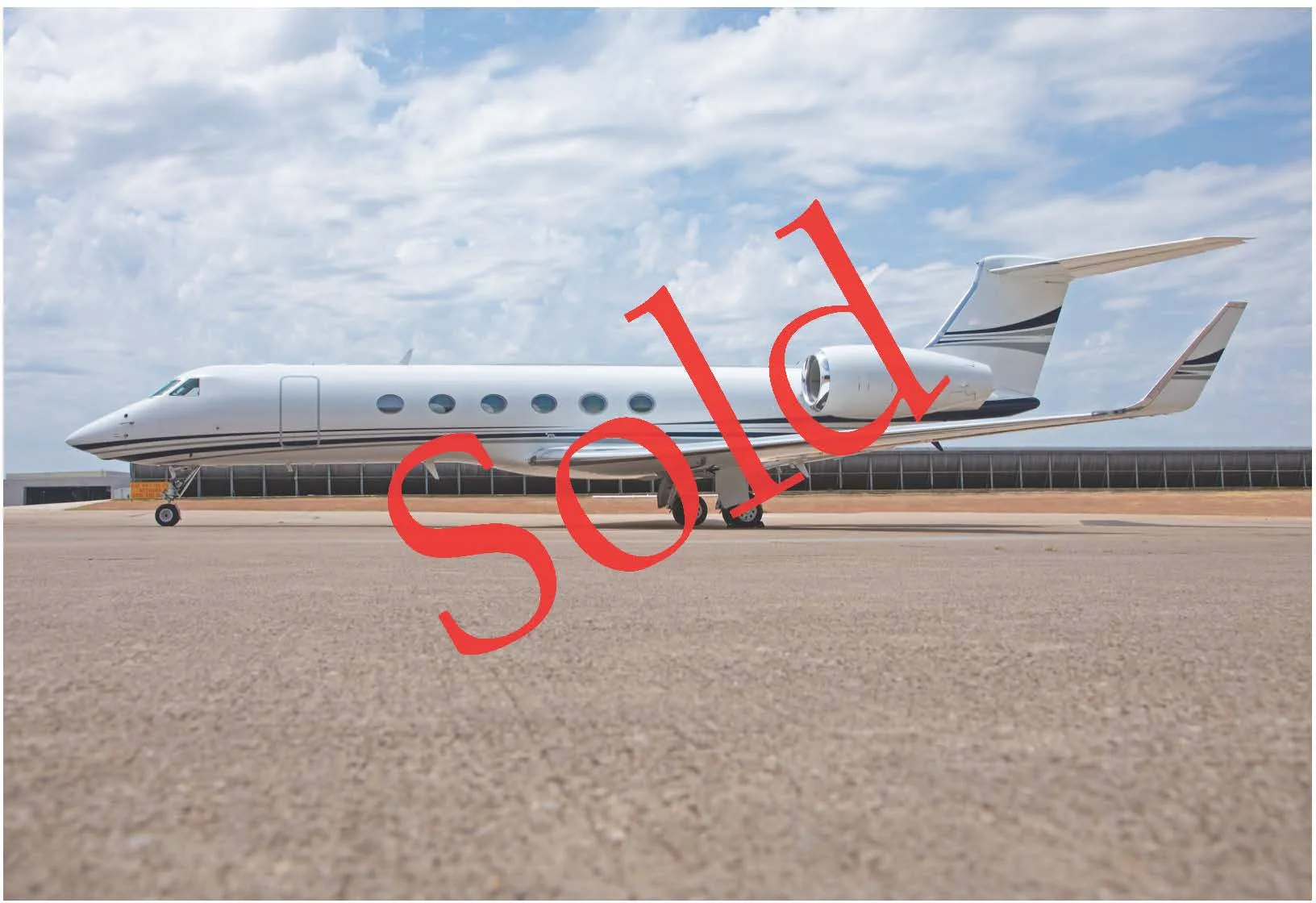 Exterior view of a 1978 Hawker 125-700A, N10C.