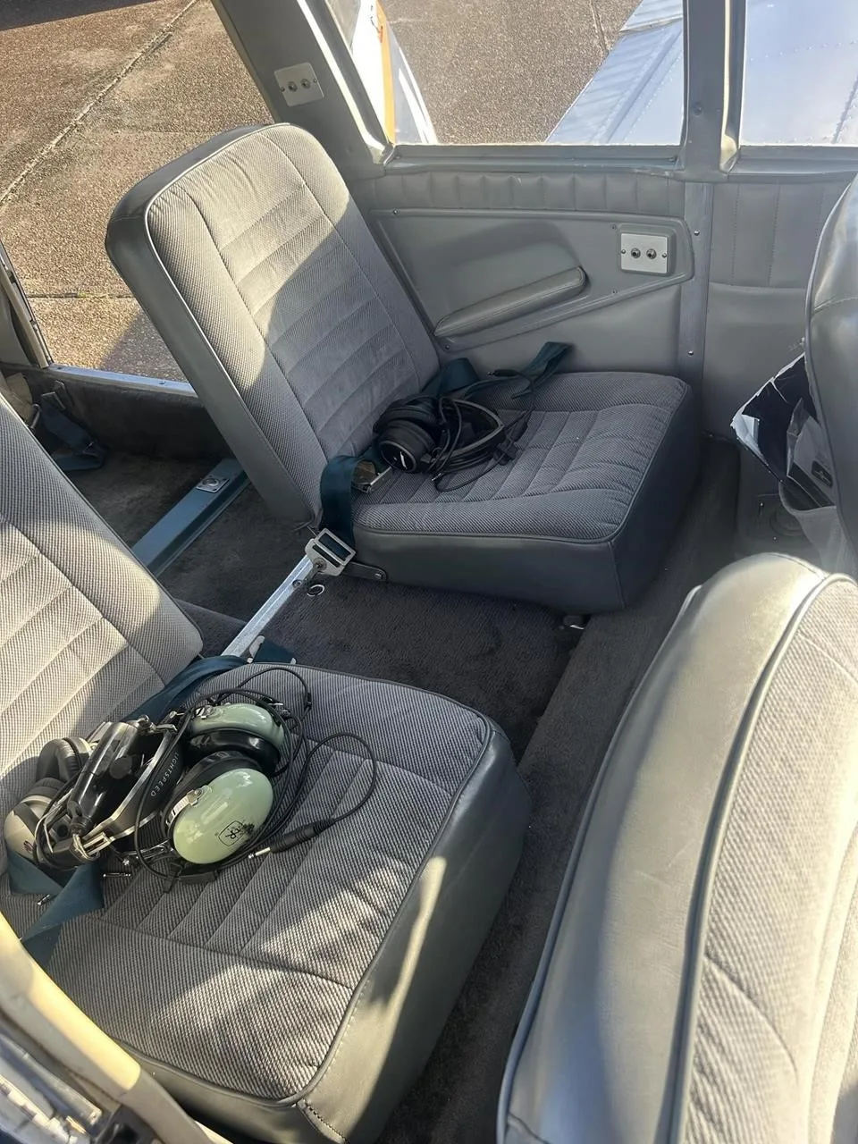 Cabin interior of a 1967 PIPER CHEROKEE 6/300.