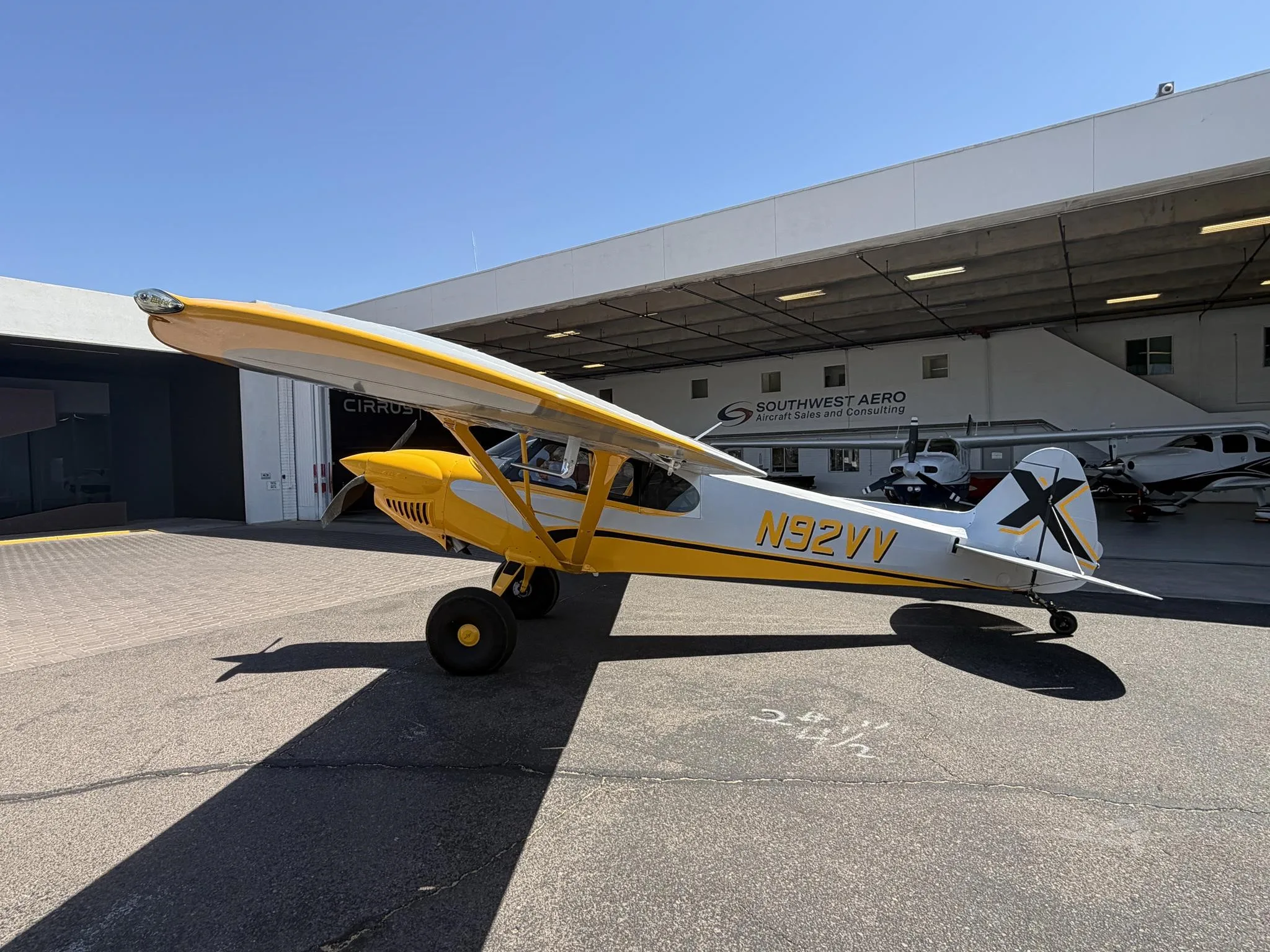Exterior view of a 2021 CUBCRAFTERS XCUB, N92VV.