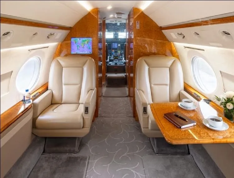 Cabin interior of a 2002 GULFSTREAM GIVSP.