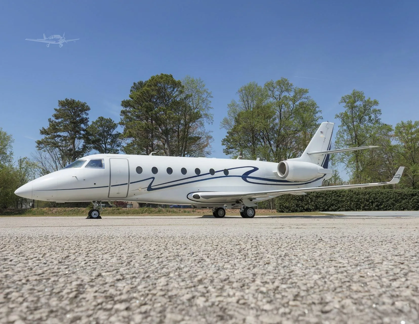Exterior view of a 2012 GULFSTREAM G200.