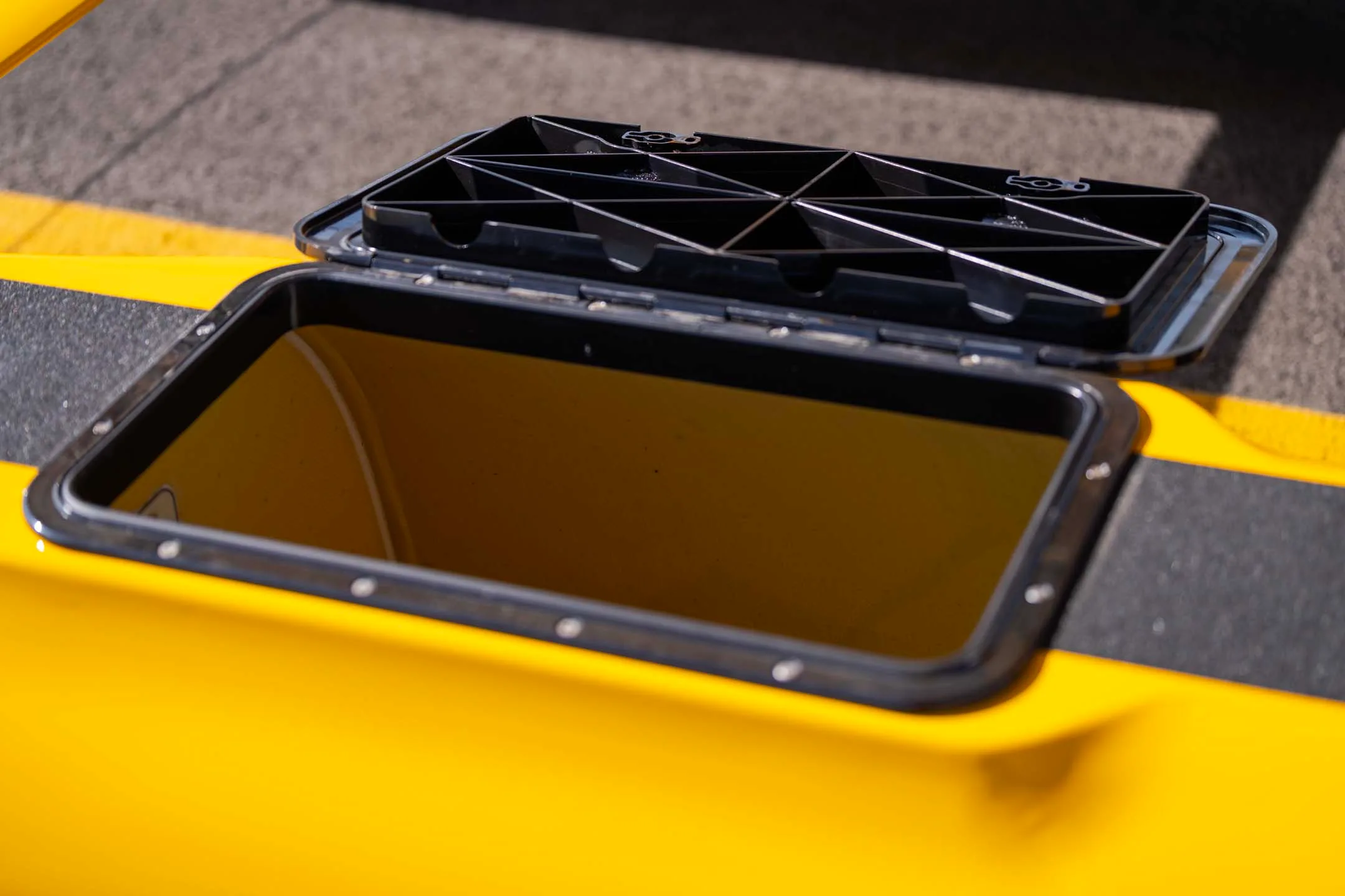 Engine detail of a 2019 CubCrafters EX-3 on Clamar Amphib Floats - CubCrafters.
