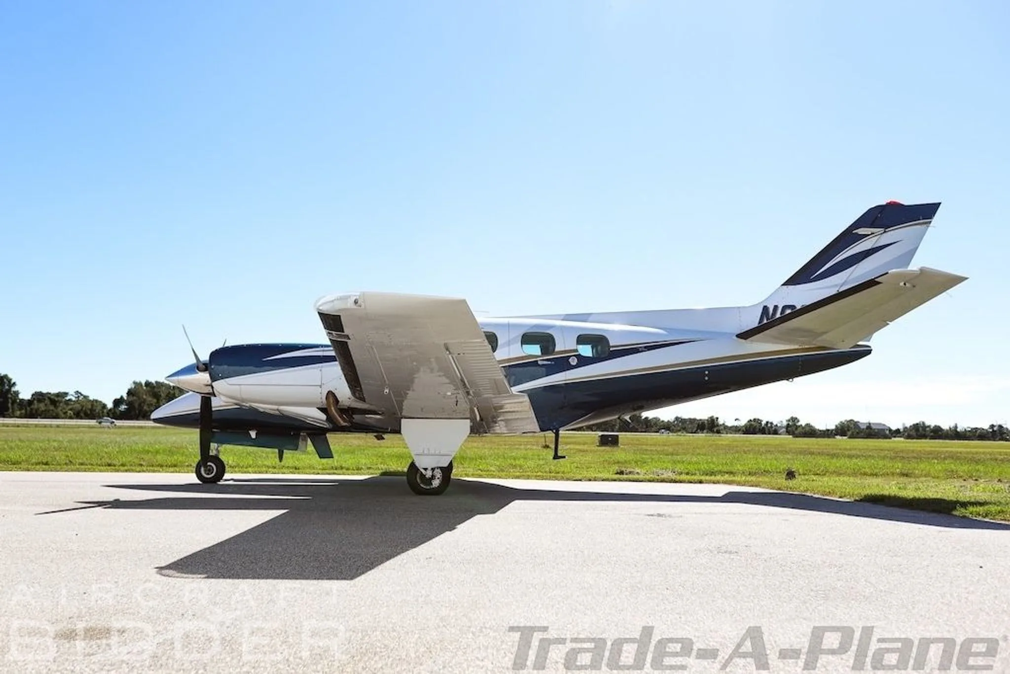 Exterior view of a 1974 BEECHCRAFT B60 DUKE, N889JB.