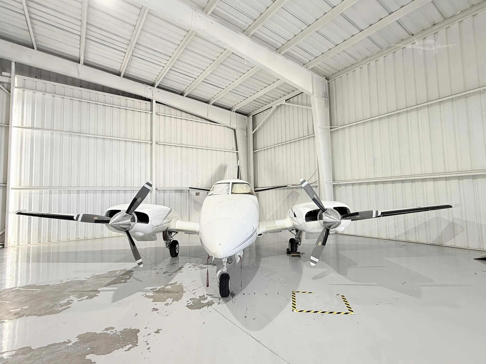 Exterior view of a 1971 BEECHCRAFT A60 DUKE, N7587D.