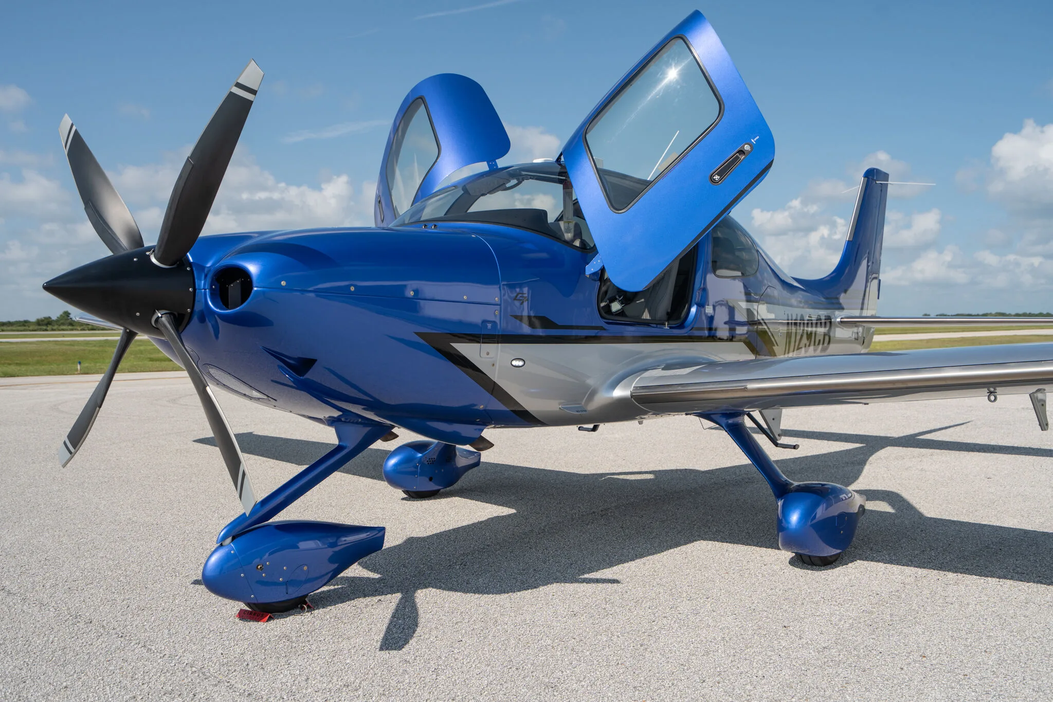 Exterior view of a 2026 Cirrus SR22T, N129CB.