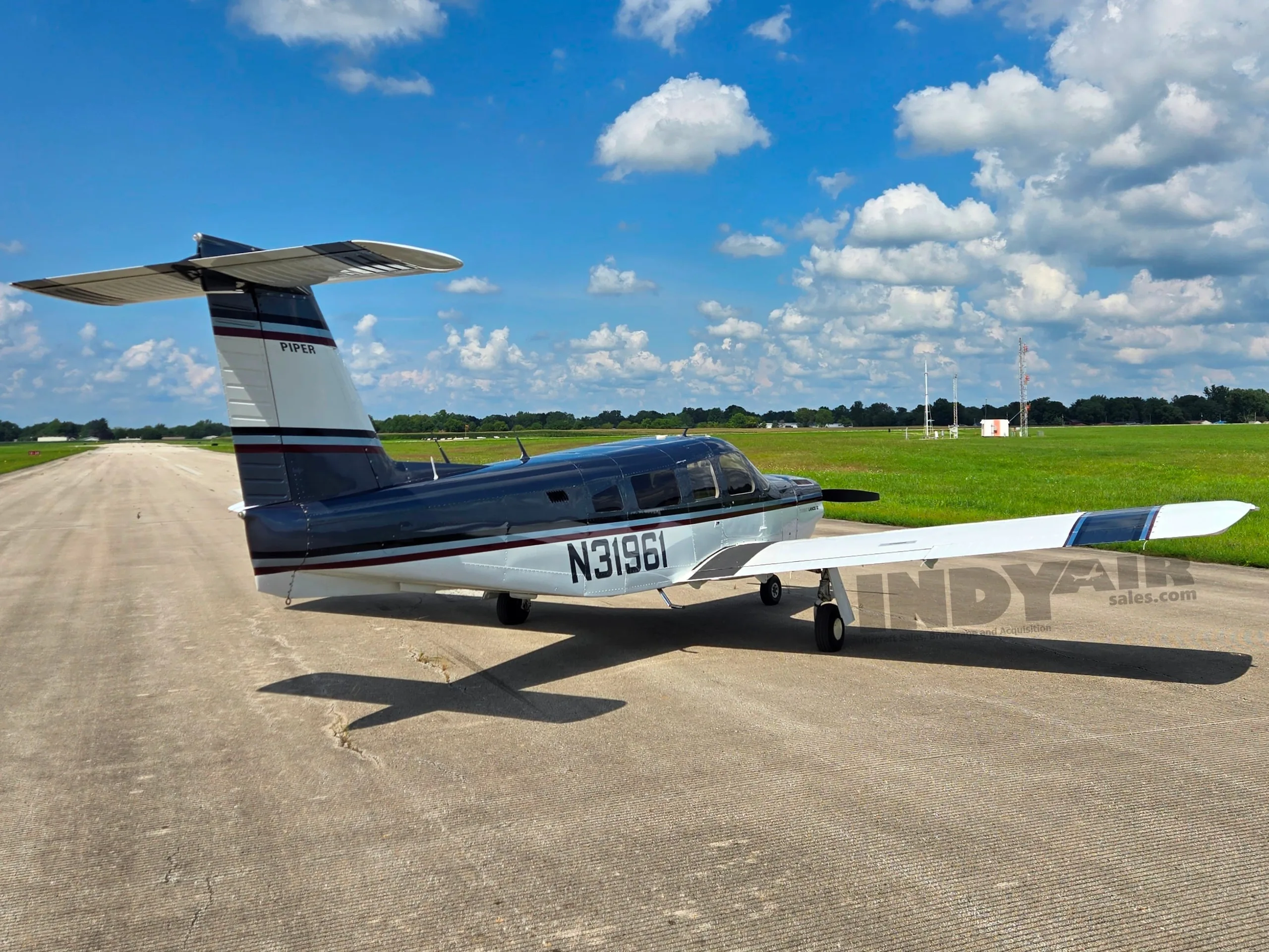Exterior view of a 1978 Piper 32RT-300T, N31961.