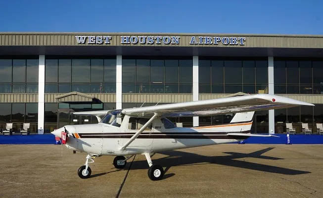 Marketing image of a 1981 Cessna 152.
