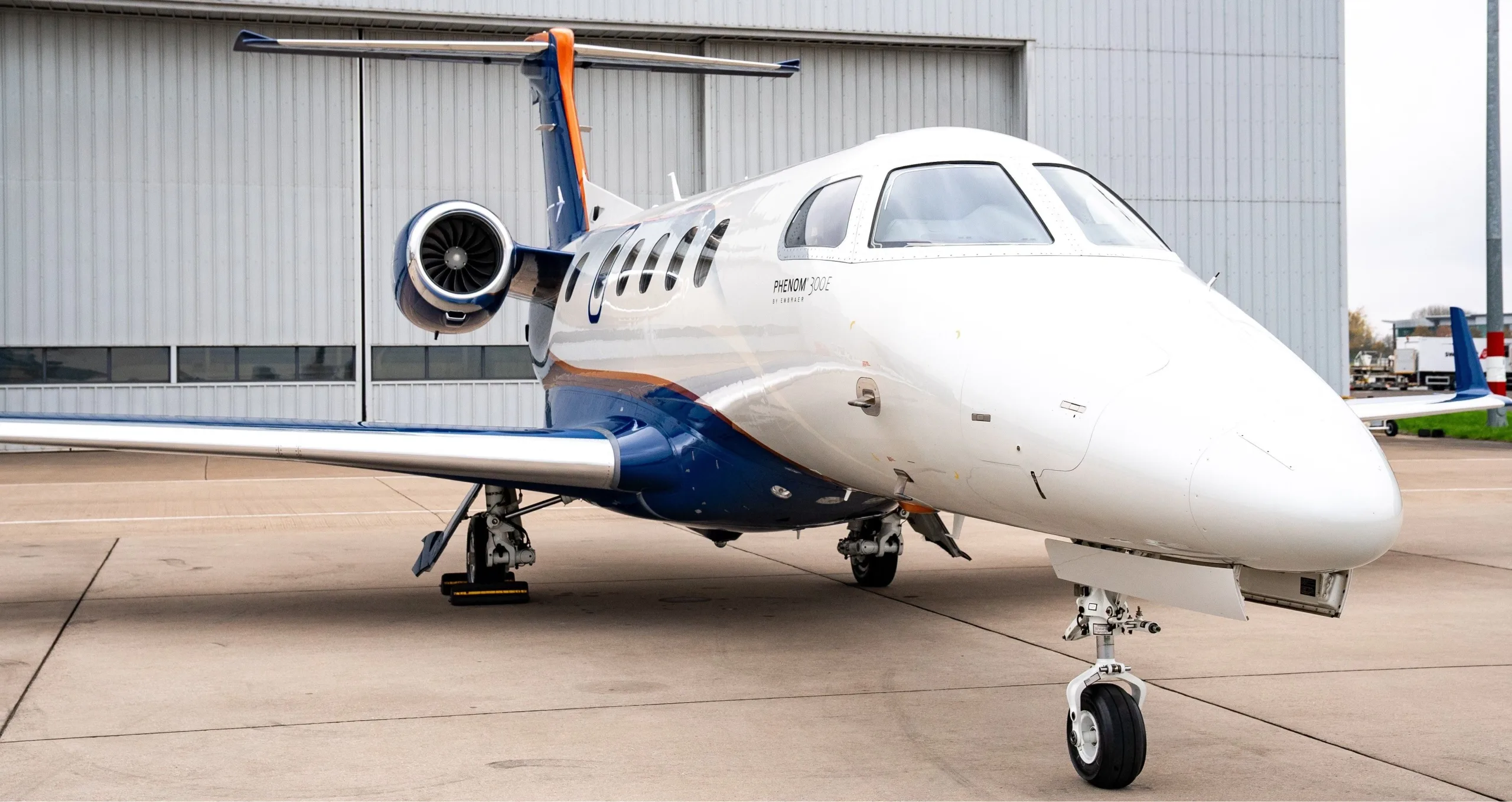 Exterior view of a Embraer Phenom 100.