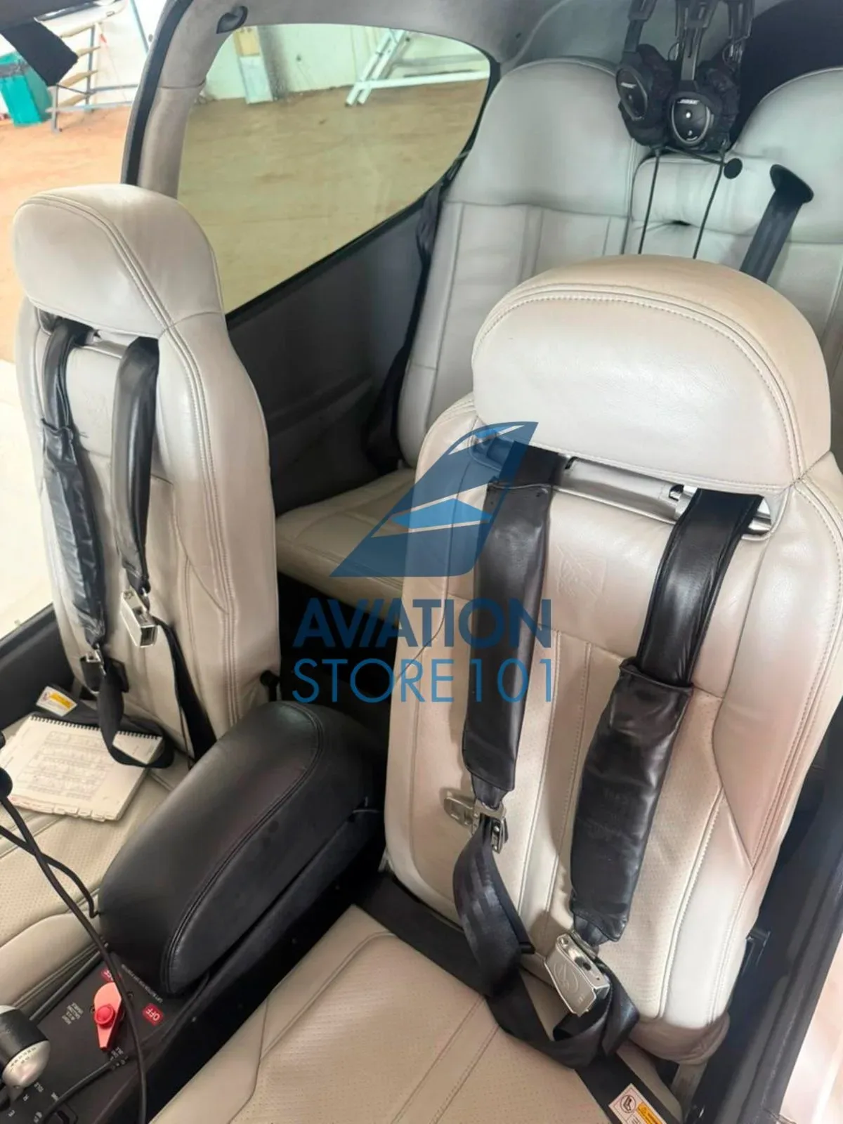 Cabin interior of a 2017 Cirrus SR22.