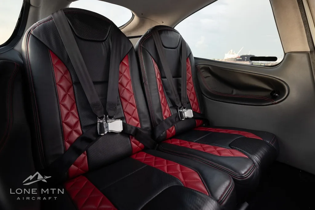 Cabin interior of a 2008 Cirrus SR22 G3.
