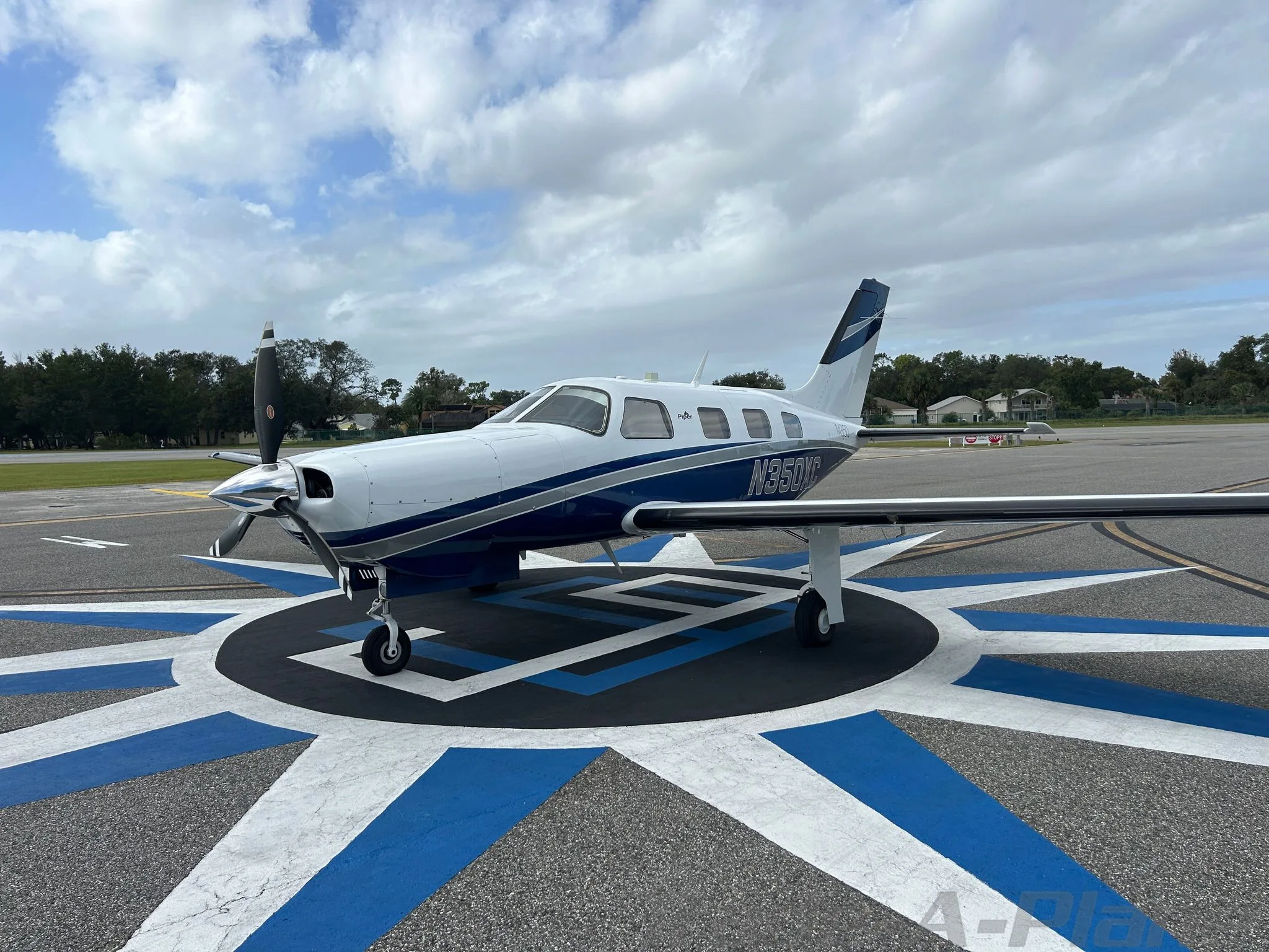 Exterior view of a 2017 PIPER M350, N350XC.