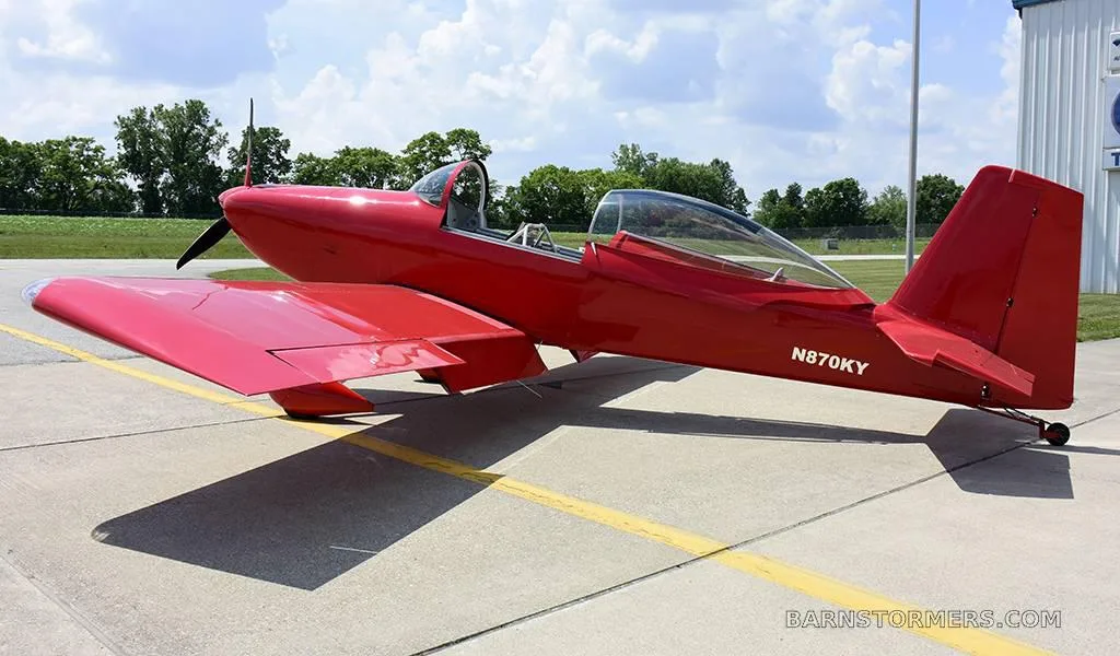 Exterior view of a 2016 Van'S RV-8.