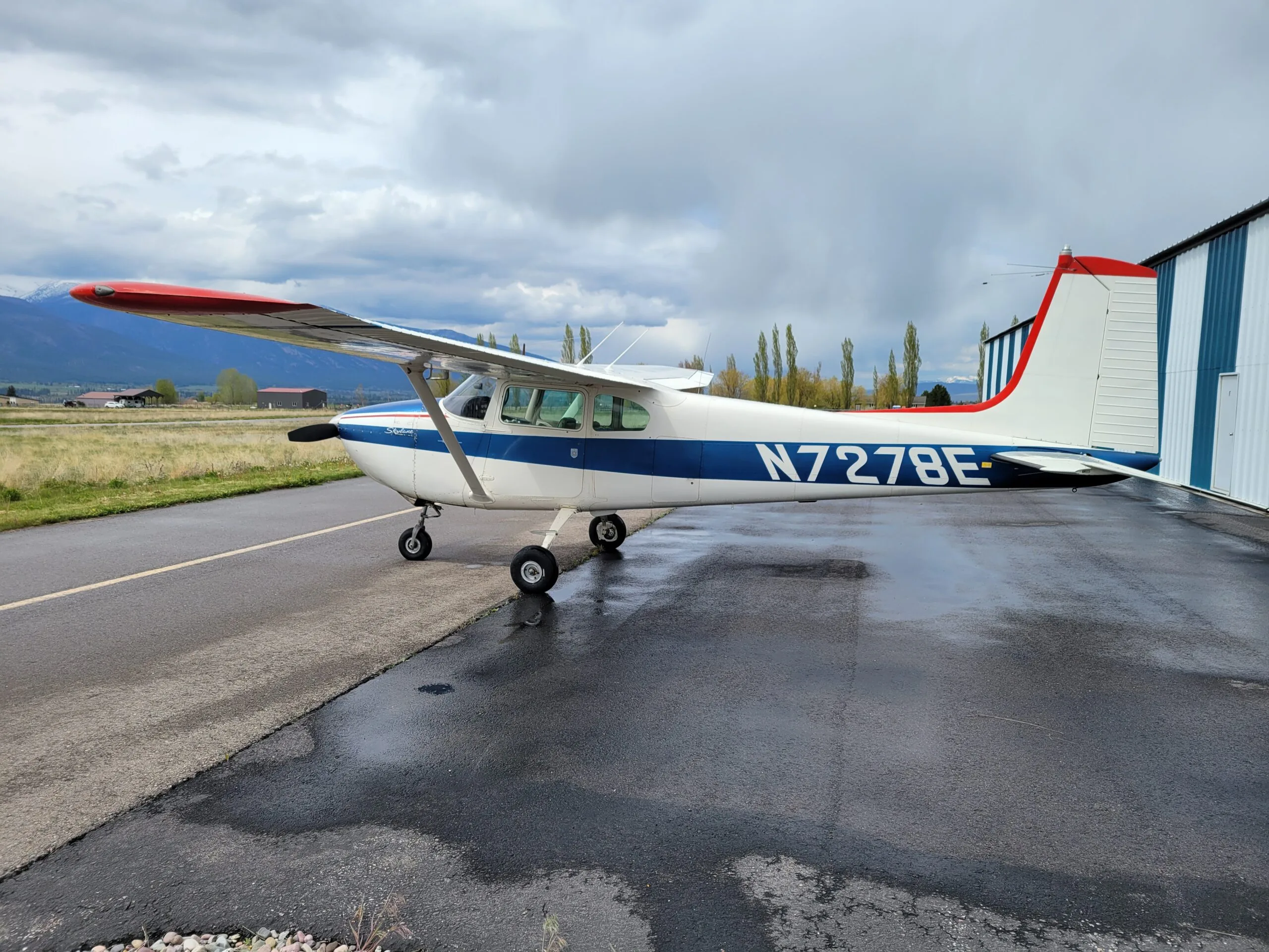 Exterior view of a 1959 Cessna 182B Skyline, N7278E.