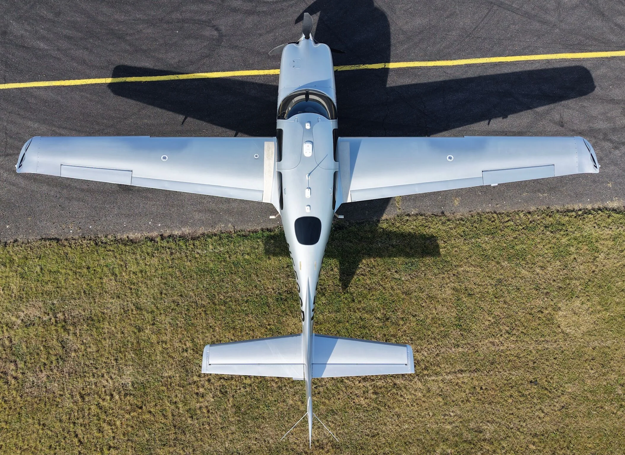 Cabin interior of a 2007 Cirrus SR22-G3 Turbo GTS.
