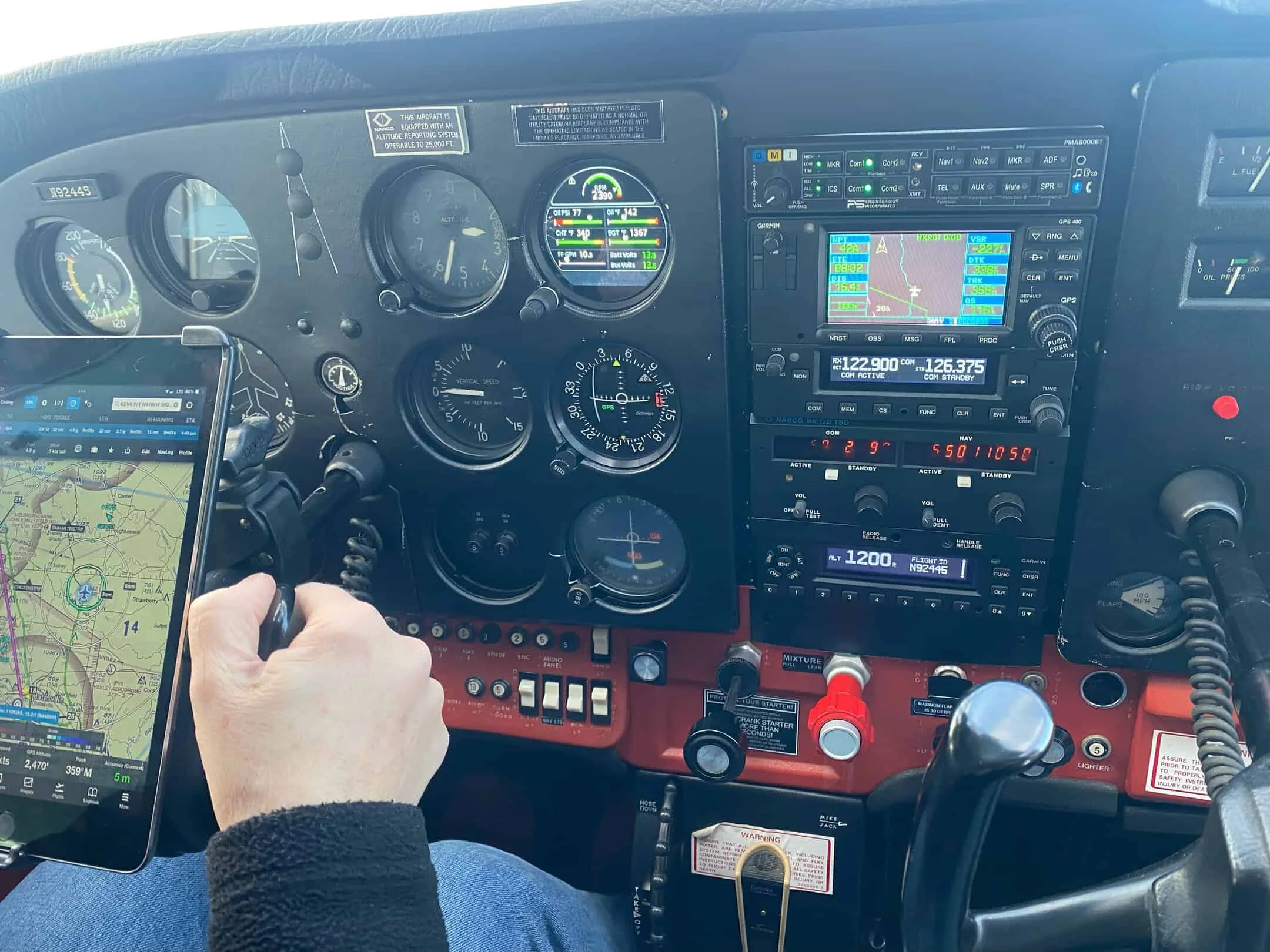 Avionics suite of a 1973 Cessna 172M SuperHawk.