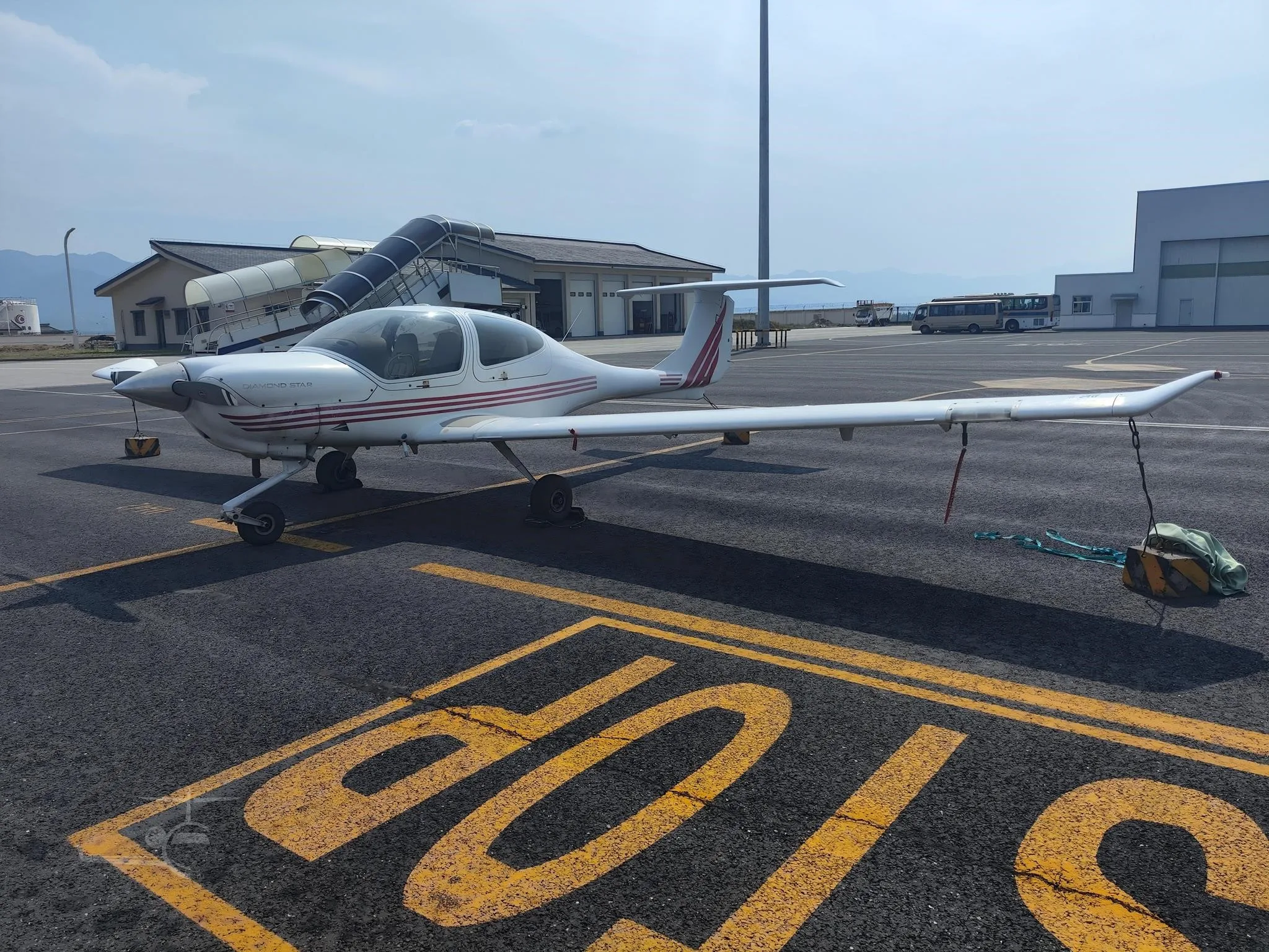 B-9133 - 2005 Diamond DA40 180 Star