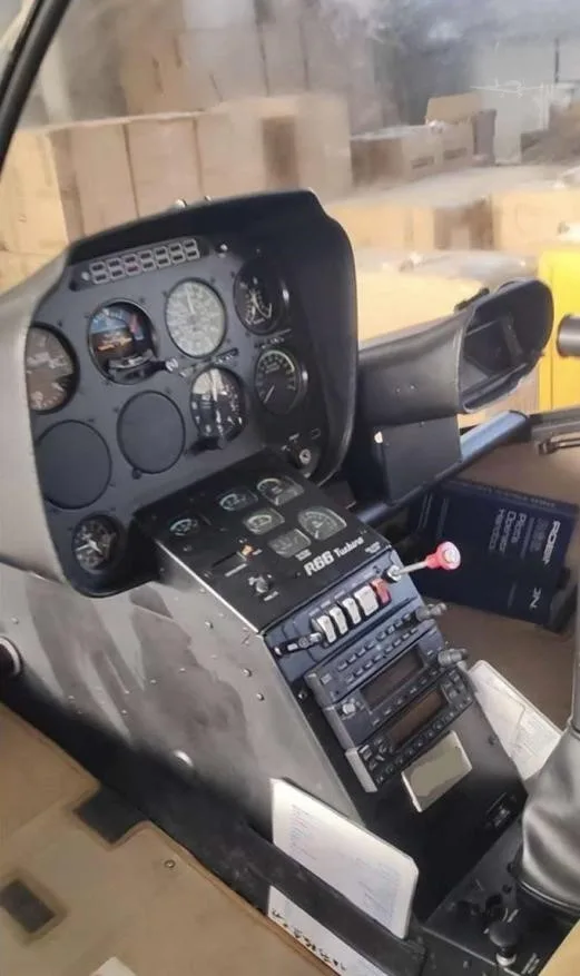 Cockpit and instrument panel of a 2016 ROBINSON R66.