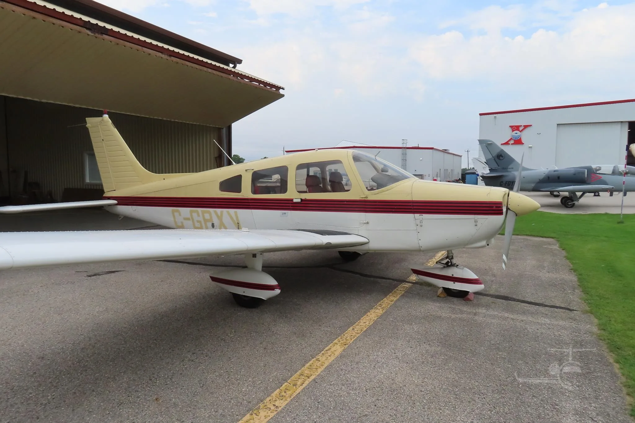 C-gpxv - 1976 Piper Warrior