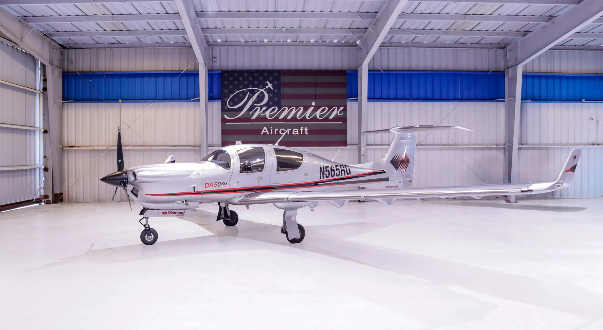 Exterior view of a 2024 Diamond DA50 RG, N565RG.