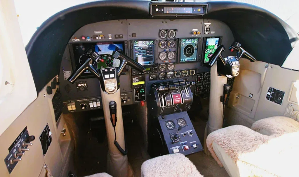 Cockpit and instrument panel of a 1981 Twin Commander 1000.