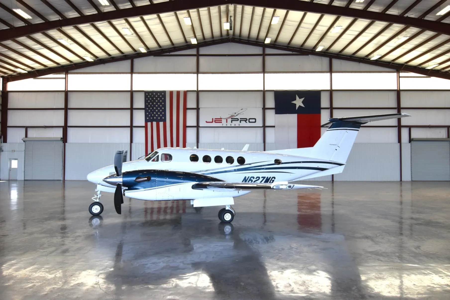 Exterior view of a 1989 Beechcraft King Air 300.