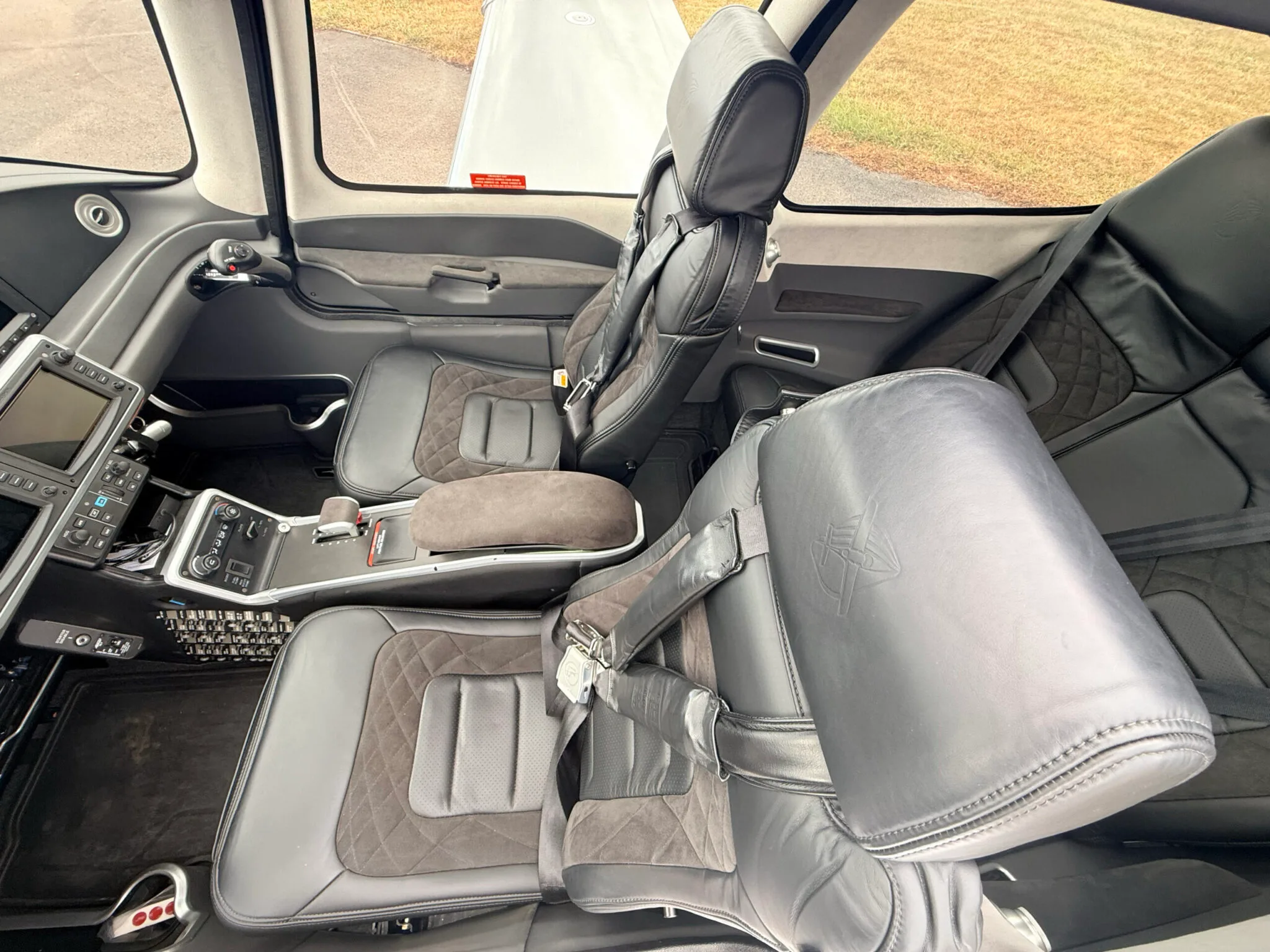 Cabin interior of a 2024 Cirrus SR22-G7 TURBO.