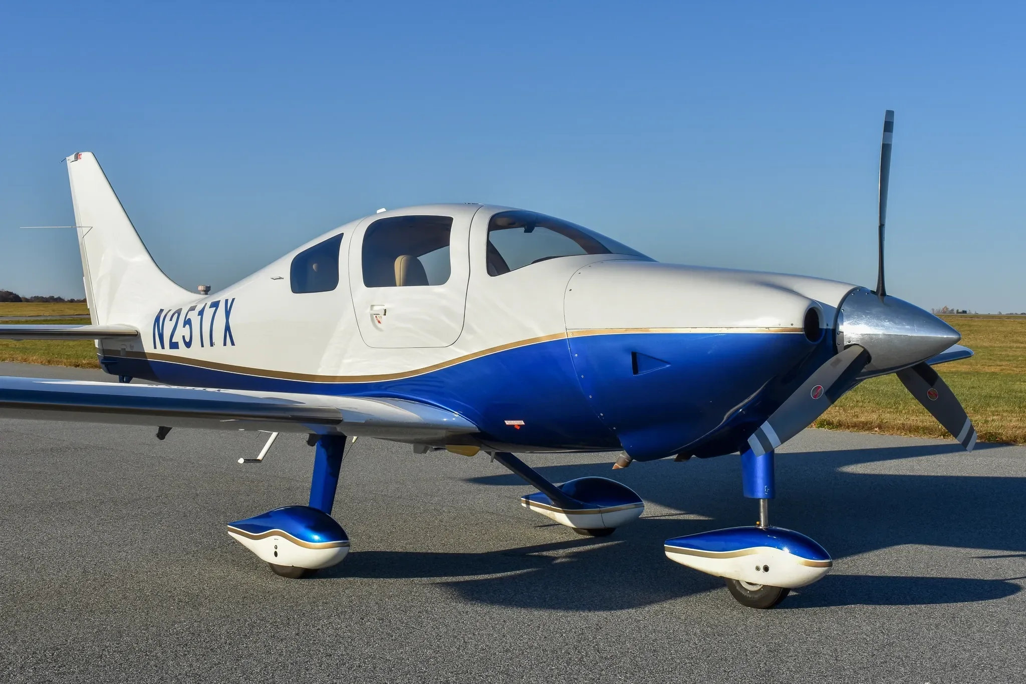 Exterior view of a 2005 Columbia.