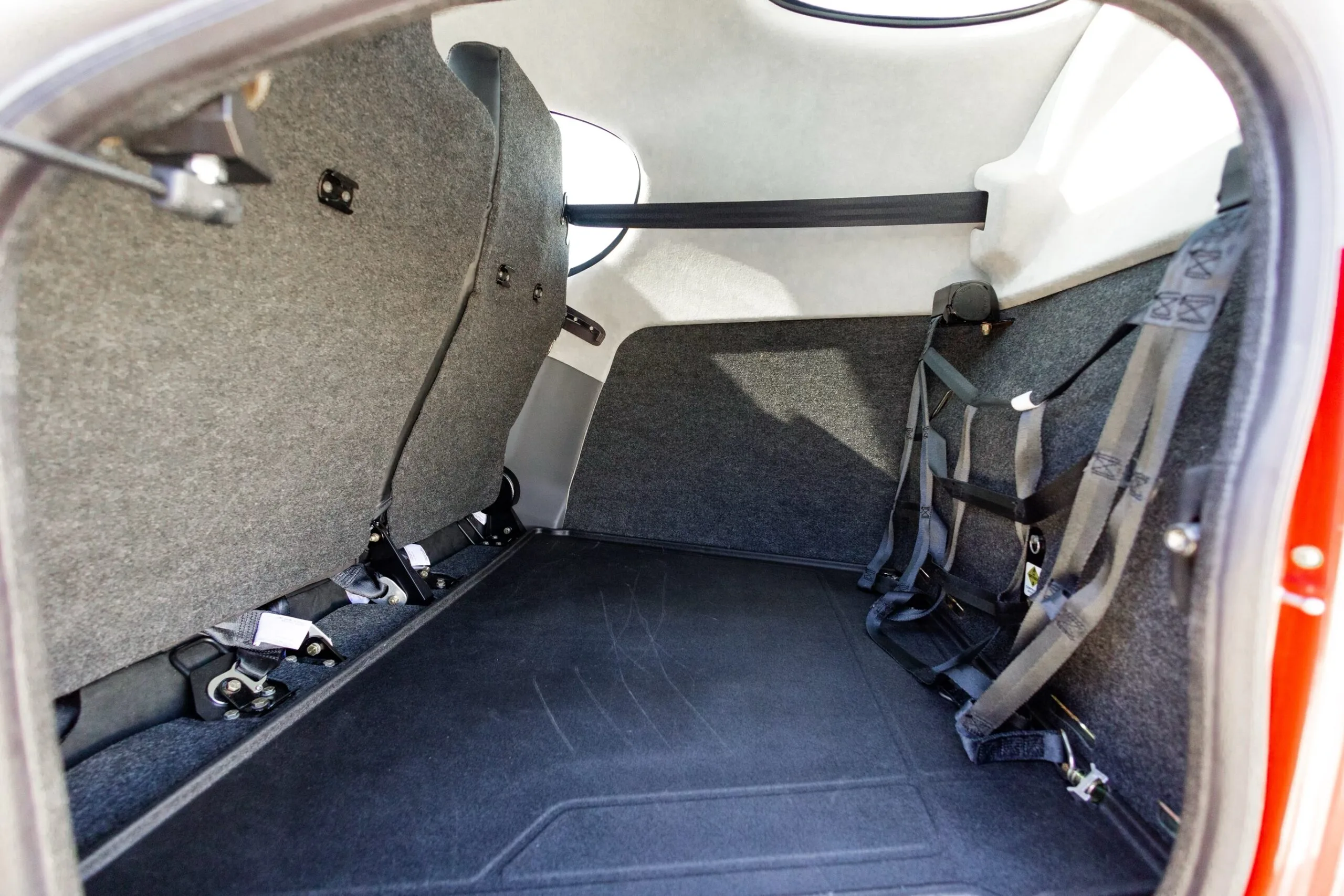Cabin interior of a 2024 Cirrus SR22-G7 TURBO.