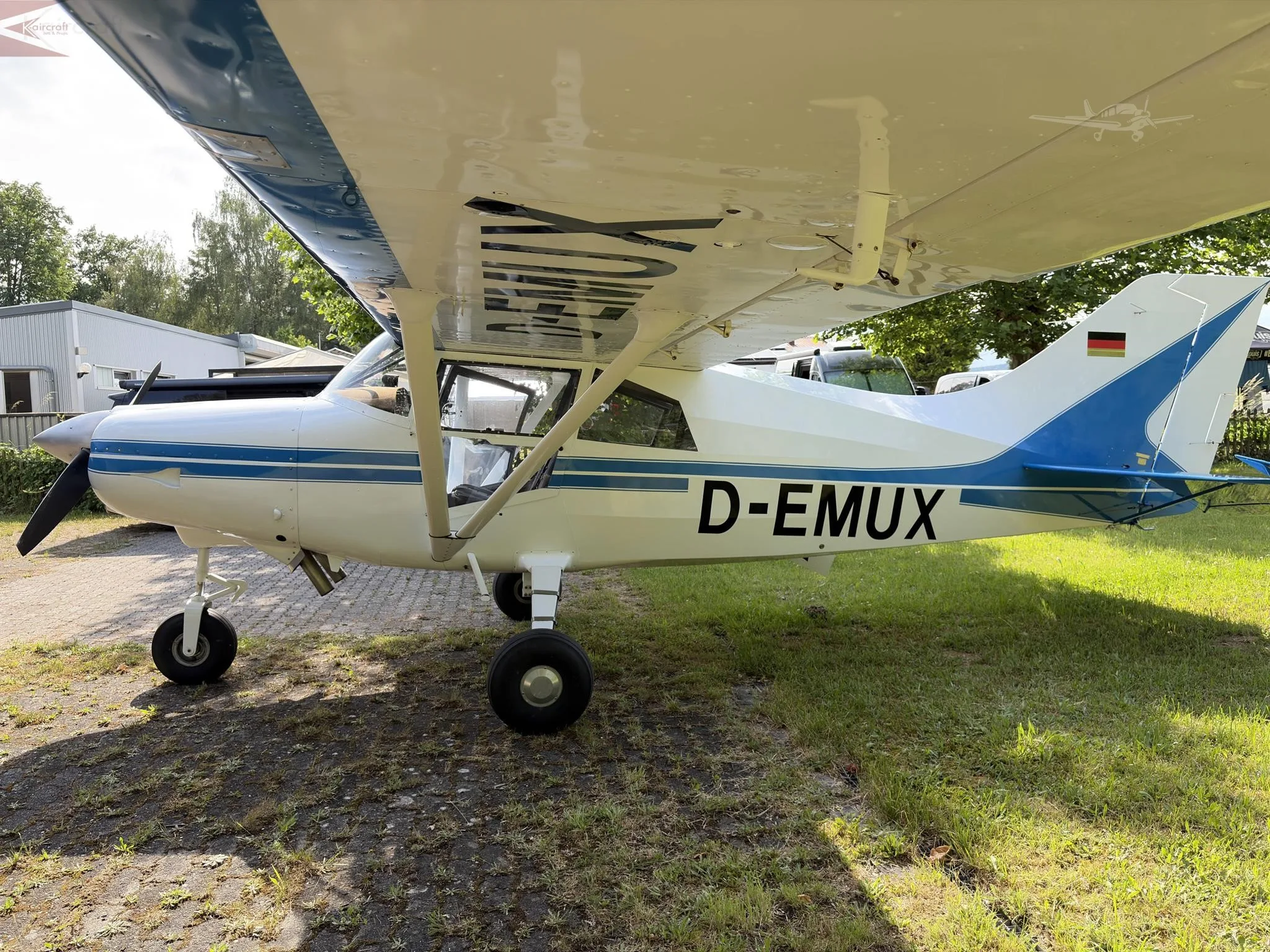 Exterior view of a 1997 MAULE MXT7-180, D-EMUX.