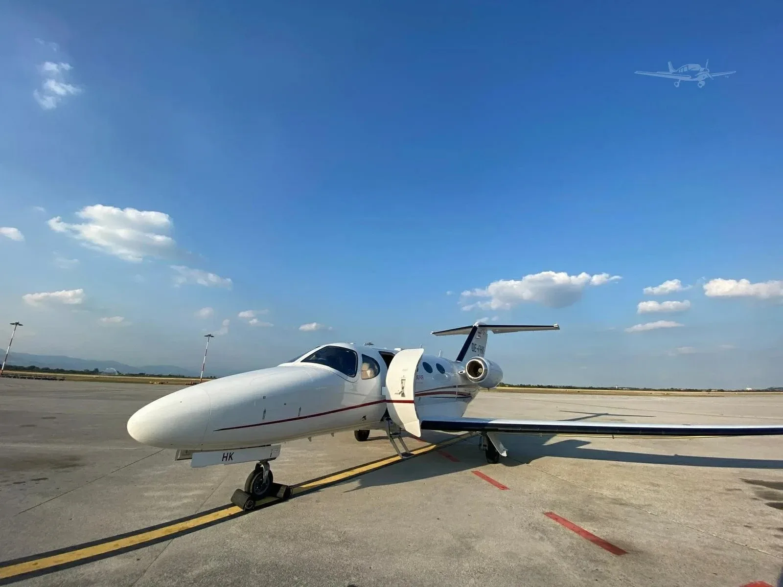 Exterior view of a 1982 Cessna Citation I/SP, N60EW.