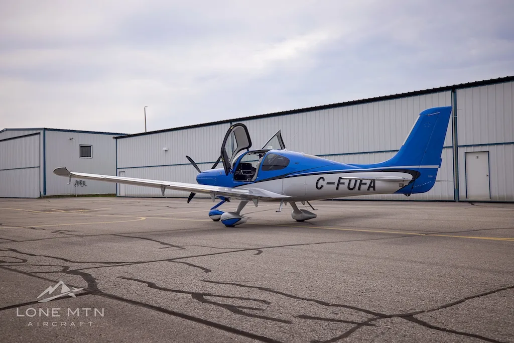 Exterior view of a 2024 Cirrus SR22T G7 GTS, C-FUFA.