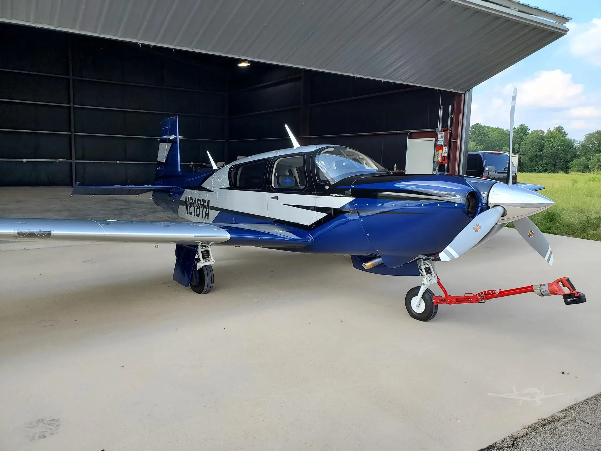 Exterior view of a 2019 MOONEY ACCLAIM ULTRA, N218TA.