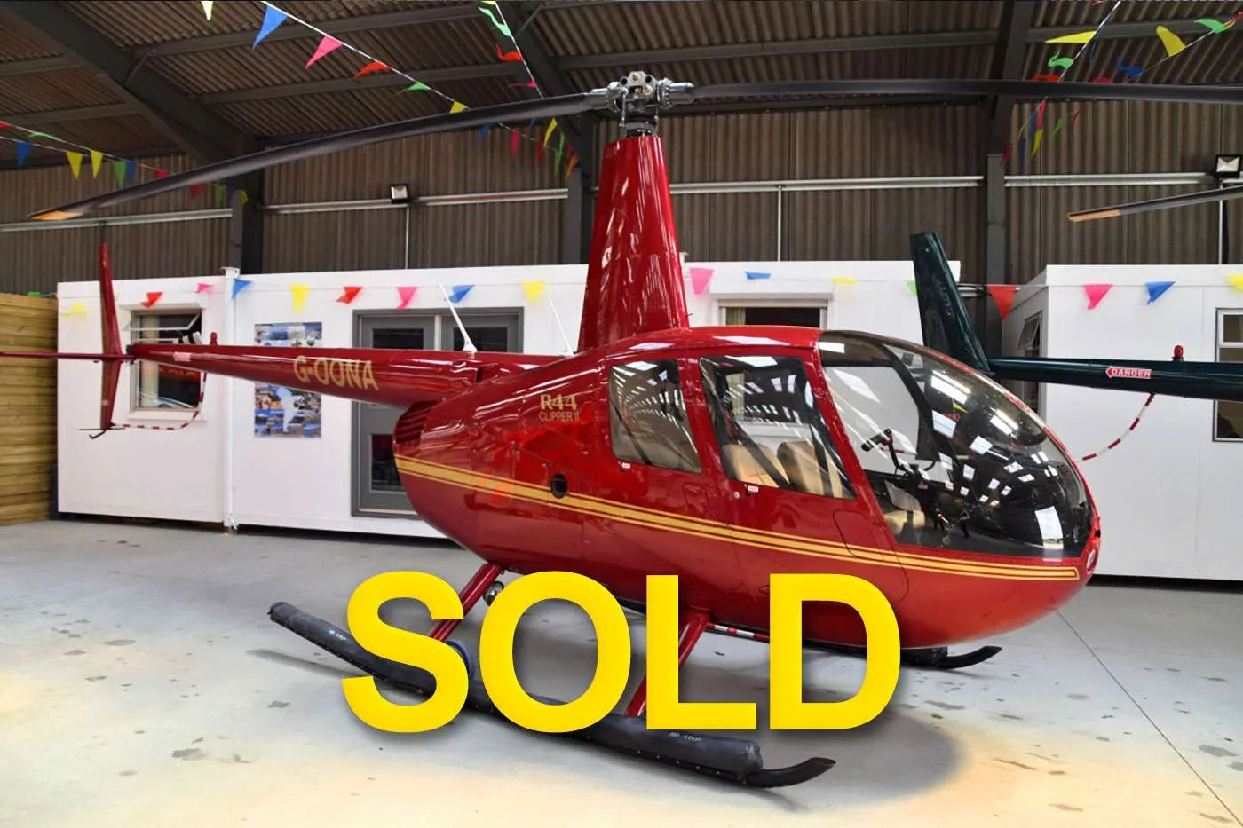 Exterior view of a 2005 Robinson R44 Raven II Clipper.