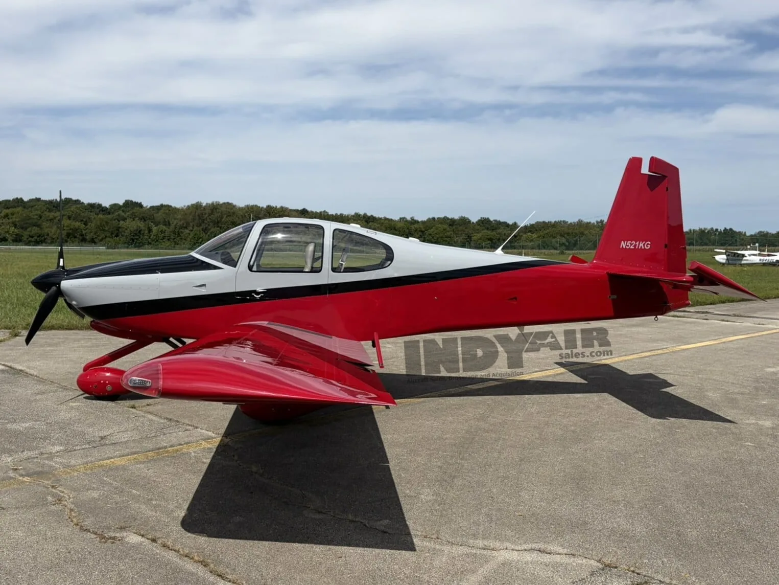 Exterior view of a 2024 Van's Aircraft, N521KG.