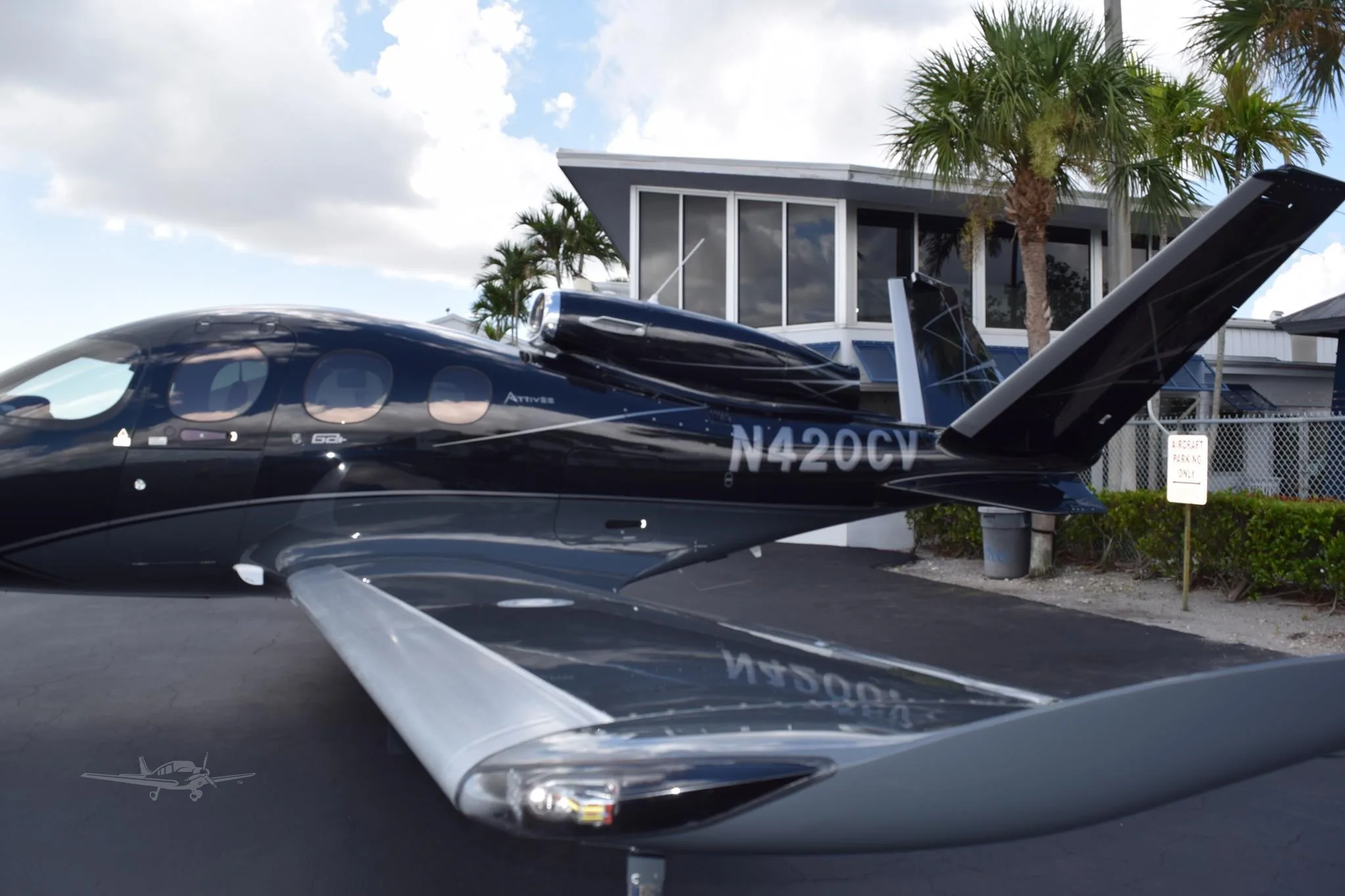 Exterior view of a 2022 CIRRUS VISION SF50-G2+, N420CV.