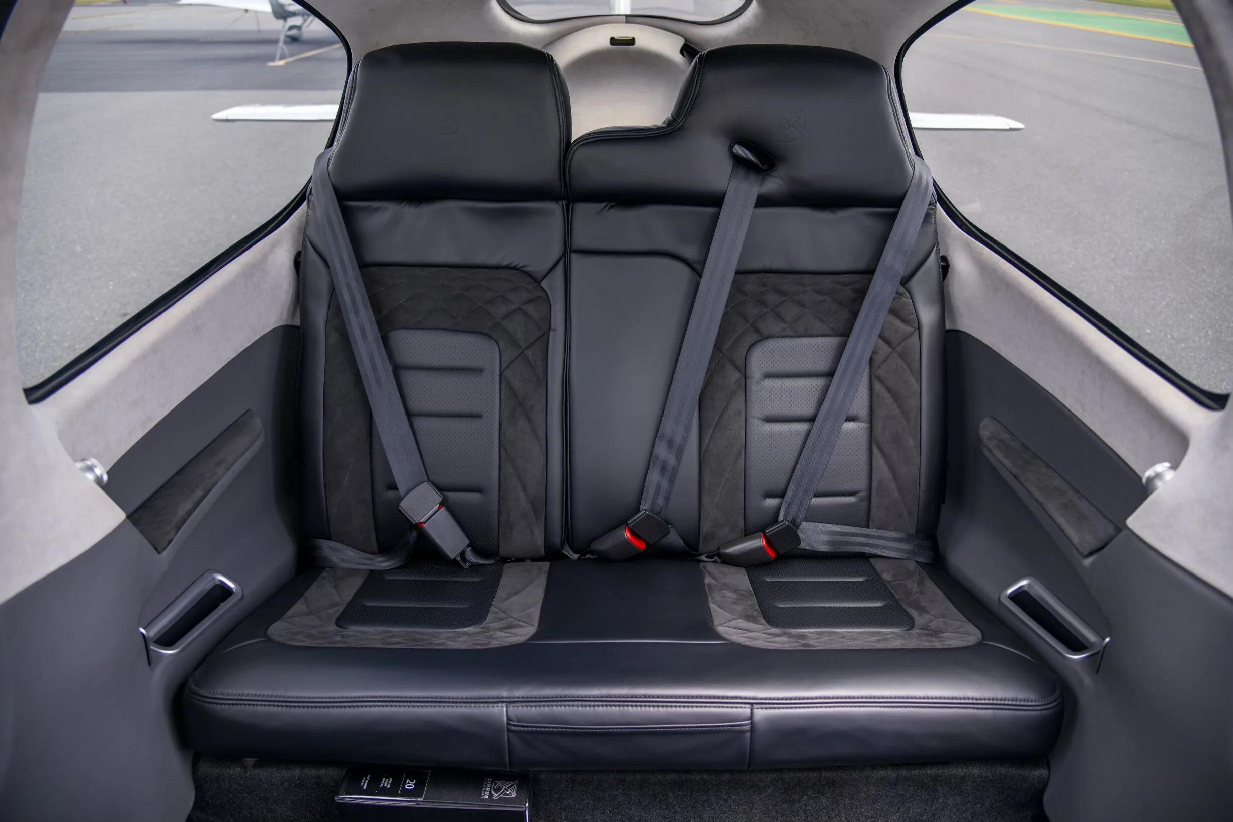 Cabin interior of a 2024 Cirrus SR20-G7 Premium.